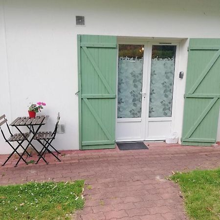 Appartement De Plain Pied Dans La Verdure Yerres Kültér fotó