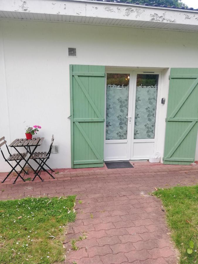 Appartement De Plain Pied Dans La Verdure Yerres Kültér fotó
